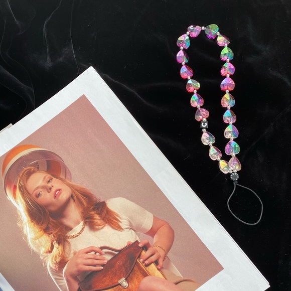 CASETiFY Phone Charm [Hands-Free Phone Wrist Strap] - Picture 4 of 8